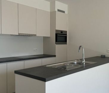 Appartement te huur in Veurne voor € 950 met 2 slaapkamers - Photo 2