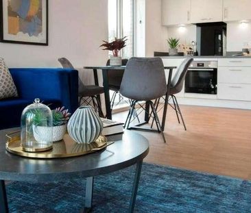 Moor House, Cook Way, Reading, RG2 - Photo 1