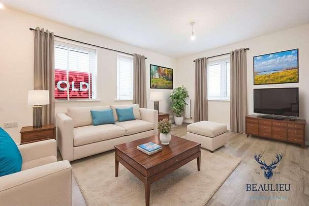 Harris Crescent, Beaulieu Park, Cm, CM1 - Photo 1