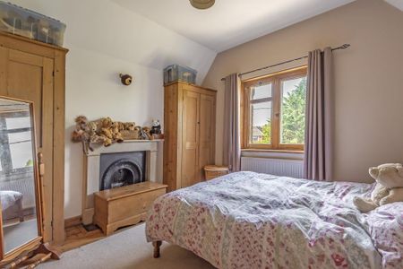 3 bedroom semi-detached house to rent - Photo 5