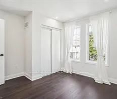 Condo Townhouse For Lease | W9248363 - Photo 1