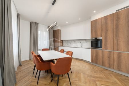 ELENGANTE APPARTAMENTO IN CENTRO LUGANO - Photo 2