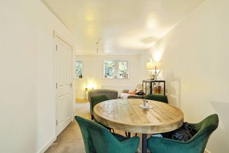 Holden View, Keighley, Oakworth - Photo 3