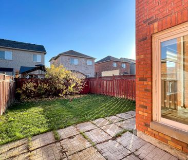 For Lease - 110 Dolce Crescent, Vaughan, Ontario - Photo 6