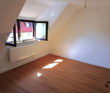 2,5-Zi. DG-Wohnung im 3 Fam. Haus Nürnberg - Gaismannshof / Wohnung mieten - Photo 4