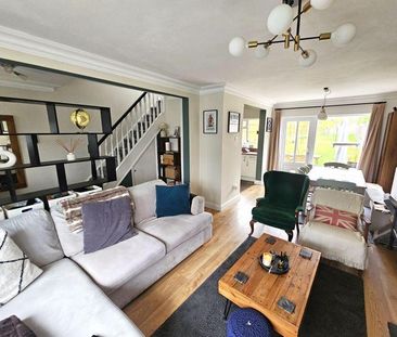 3 bedroom semi-detached house to rent - Photo 1