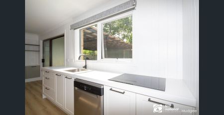 Stylish Family Home Backing onto Reserve - Photo 3