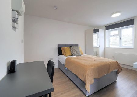 1 bedroom in a house share to rent - Photo 5