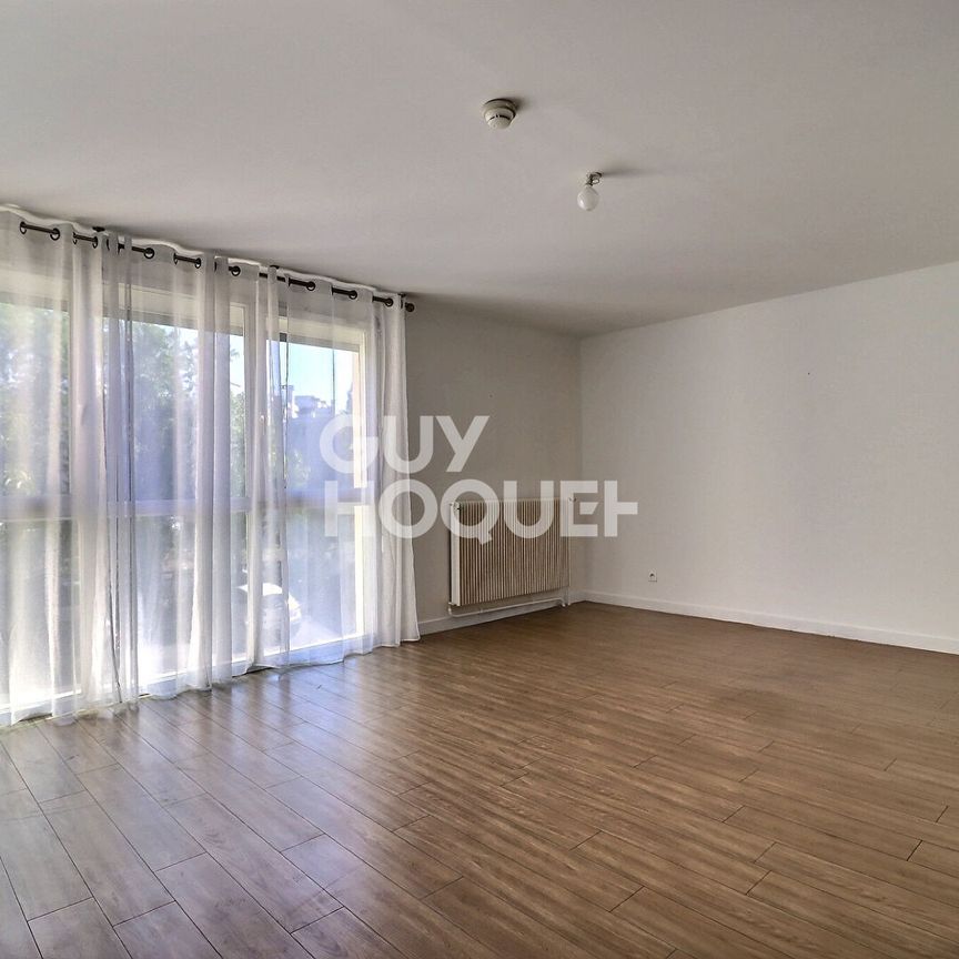 Appartement Saint Michel Sur Orge 1 pièce(s) 40 m2, balcon, cave et parking. - Photo 1