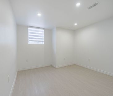 For Lease - 15 George Holley Street, Whitby, Ontario - Photo 4