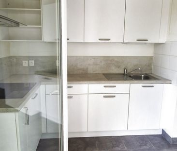 Location Appartement 3 pièces 64m² BORDEAUX 33300 - Photo 3