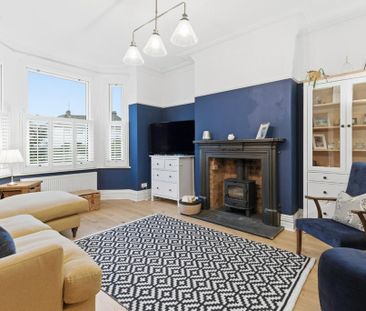 4 bedroom semi-detached house to rent - Photo 3