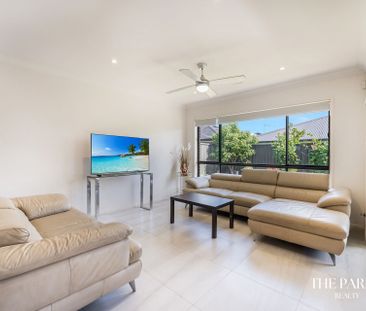 Ultra-Modern Family Home in the Heart of Marsden Park - Photo 4