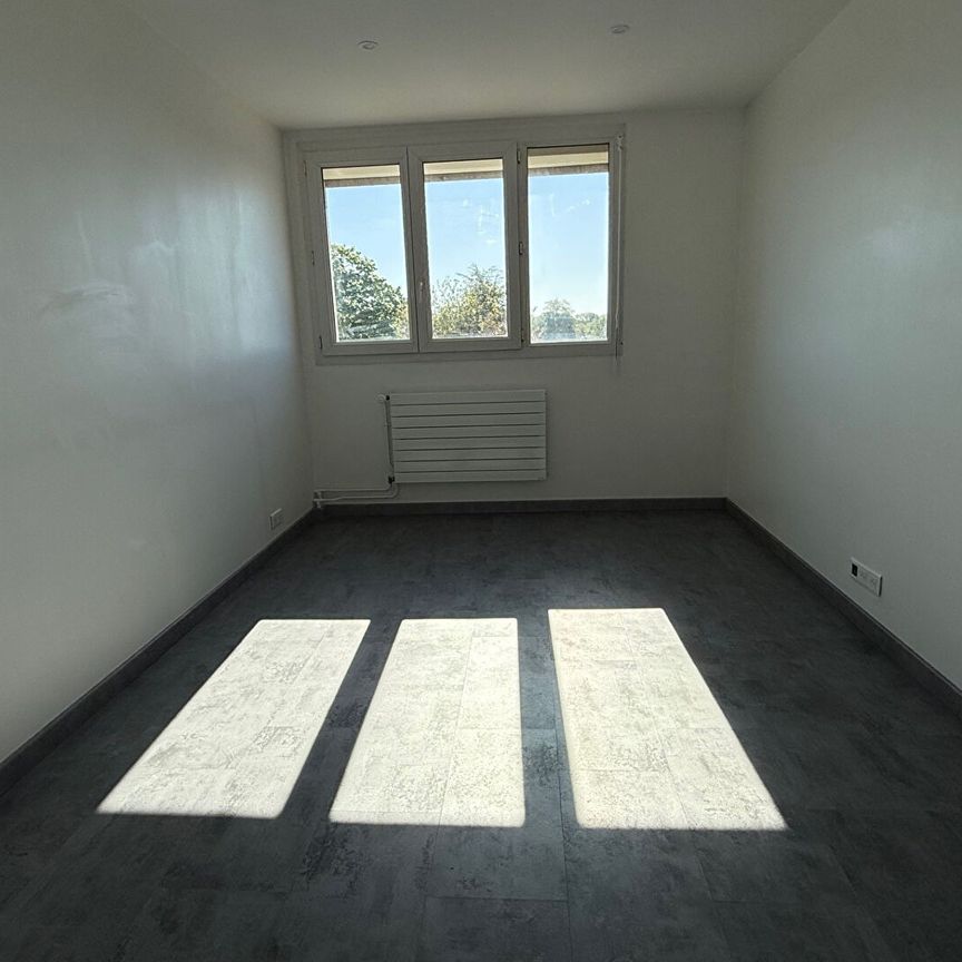 Location Appartement 4 pièces 65m² - Photo 1