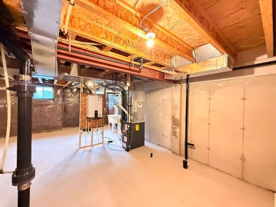 For Lease - 11 Moss Drive, Markham, Ontario - Photo 1