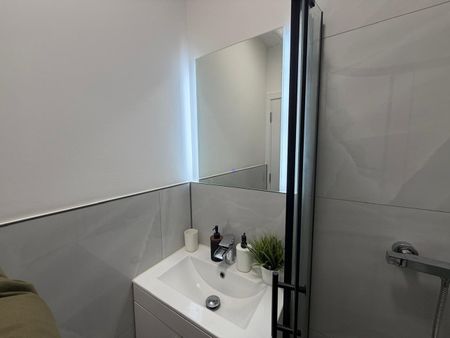 2 Bed Flat, Hill House Road, SW16 - Photo 4