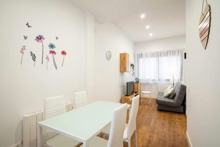 Calle de Achuri, Madrid, Community of Madrid 28017 - Photo 4