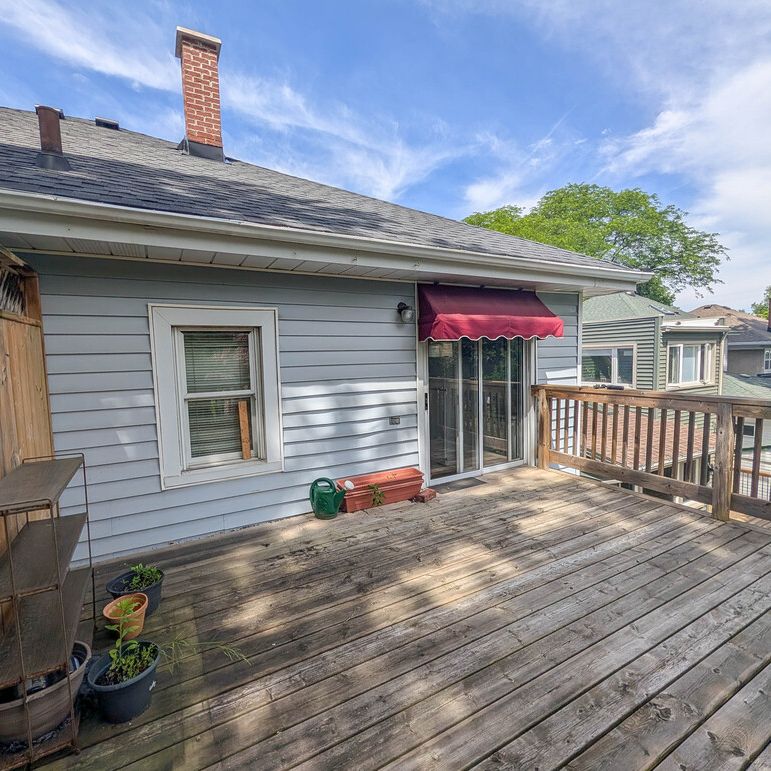 6 Wolseley Ave, St. Catharines - 1 Bedroom Upper Unit - Photo 1