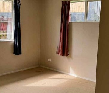 3 Bedroom Home - Photo 3