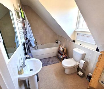 2 bedroom semi-detached house to rent - Photo 6