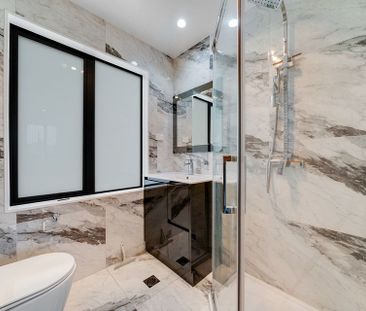 199D Whitney St - Near New- 3 Bedroom Townhouses - Photo 3