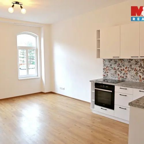 Pronájem bytu 2+kk v Ústí nad Labem, ul. Masarykova - Fotografie 1