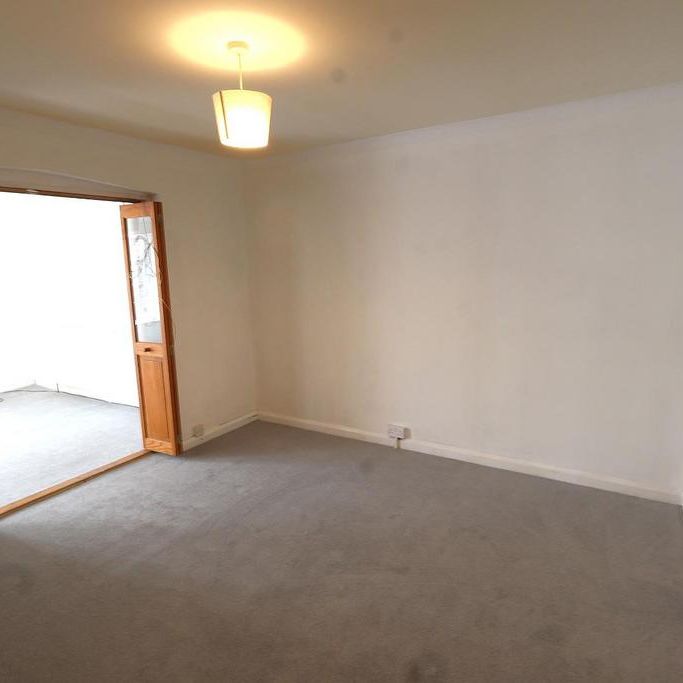 4 bedroom terraced house to rent - Photo 1