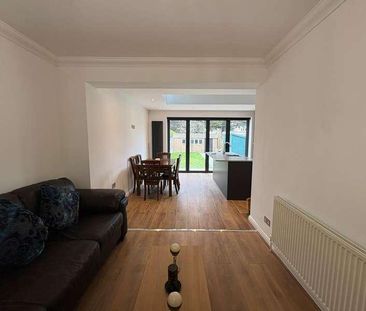 Somerville Road - Romford, RM6 - Photo 2