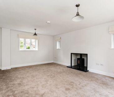 4 bedroom detached house to rent, - Photo 5