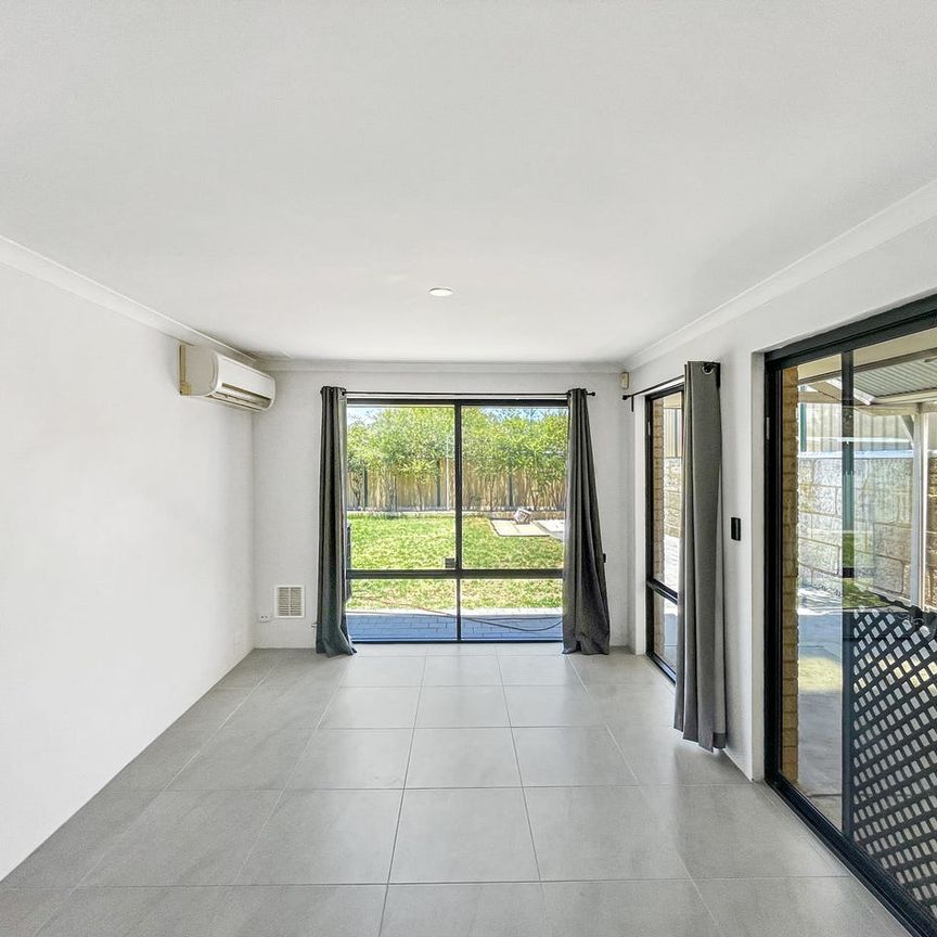 Spacious 4-Bedroom Family Home in a Peaceful Location - Photo 1