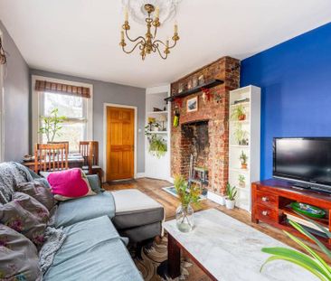 3 bedroom flat to rent - Photo 2