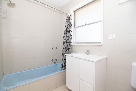 Move-In Ready Family Home - Photo 5