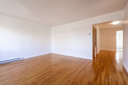 7122 Rue Verdier, H1S 2H2, H1S 2H2, Montréal - Photo 5