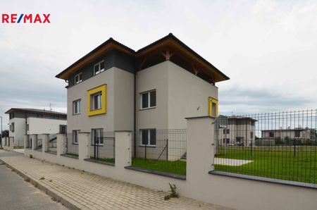Pronájem bytu 3+1 v osobním vlastnictví 104 m², Úhonice - Photo 5
