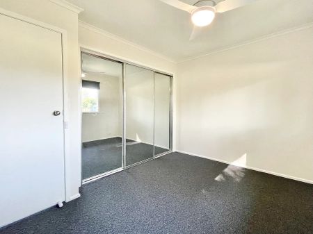 Perfect Location! - Photo 5