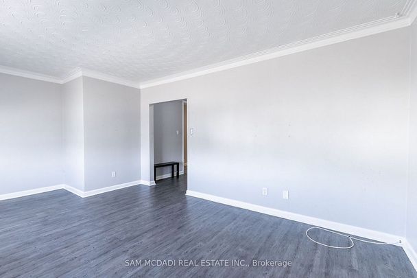 For Lease - 1710 Lakeshore Road, Mississauga, Ontario - Photo 1