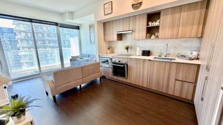 For Lease - 19 Bathurst Street Unit# 2516, Toronto, Ontario - Photo 3
