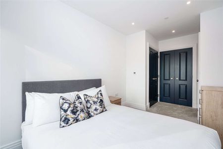 A stunning apartment in the iconic Filmworks development. - Photo 4