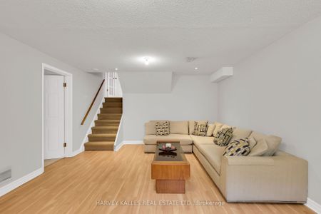 For Lease - 16 Wedgeport Place, Toronto, Ontario - Photo 2