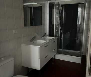 Location Appartement 3 pièces 155m² BRIGNOLES 83170 - Photo 6