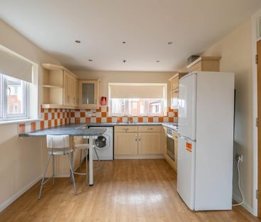 2 bedroom apartment to rent - Photo 5