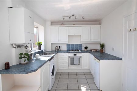 Riversleigh, Hope, Wrexham, LL12 - Photo 2
