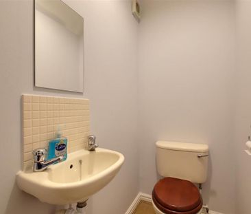 2 bedroom terraced house to rent - Photo 3