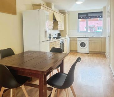 4 bedroom house to rent - Photo 2