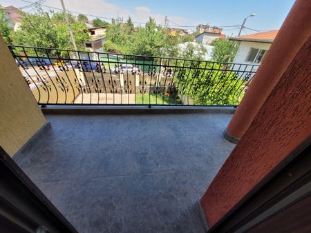 Inchirieri Case / vile Bucuresti - Fotografie 5