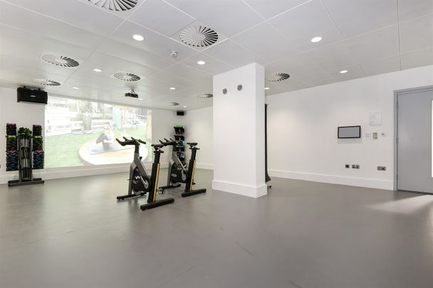 Available from 07/11/2025 - 1 Bed Apartment, Furnished - Photo 1