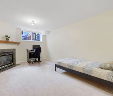 For Lease - 144 DEERCROFT Avenue, Barrhaven, Ontario - Photo 1