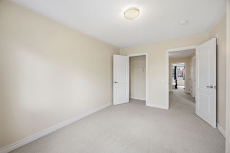 For Lease - 90 SKY HARBOUR Drive, Brampton, Ontario - Photo 3