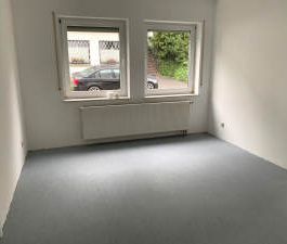 Moderne 3,5 Zimmer-Wohnung mit Balkon in Derschlag - Photo 2