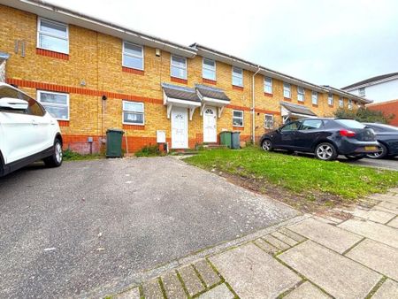 3 bedroom terraced house to rent - Photo 4